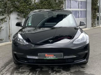 Tesla-Model 3
