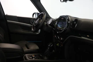 MINI-Countryman