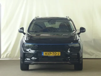 Lynk & Co-01