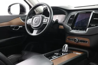 Volvo-XC90