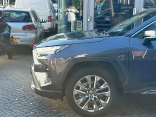 Toyota-RAV4