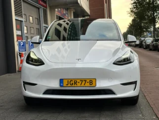Tesla-Model Y
