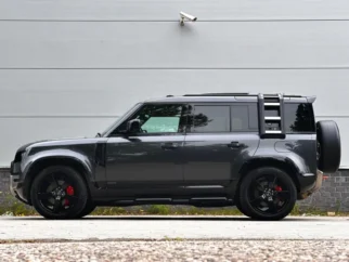 Land Rover-Defender