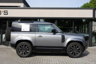 Land Rover-Defender