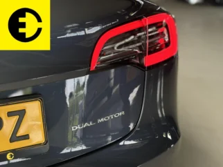 Tesla-Model 3