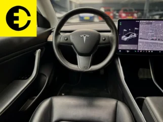 Tesla-Model 3