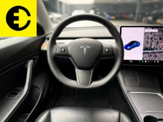 Tesla-Model 3