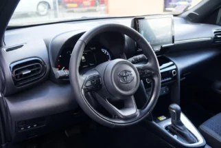 Toyota-Yaris Cross