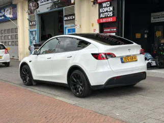 Tesla-Model Y