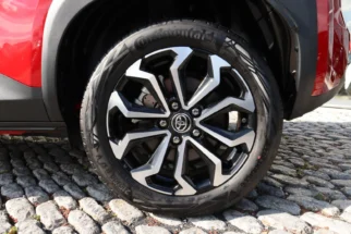 Toyota-Yaris Cross