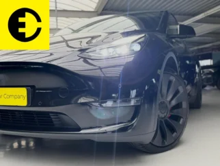 Tesla-Model Y