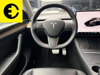 Tesla-Model Y