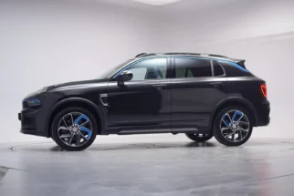Lynk & Co-01