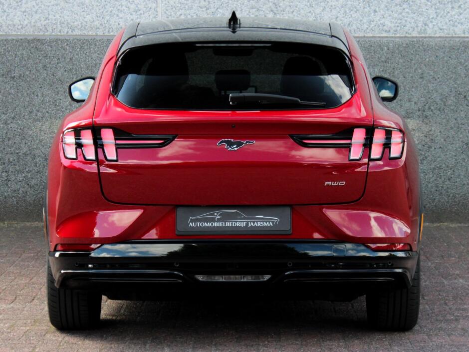 Ford-Mustang 