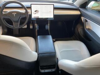 Tesla-Model 3