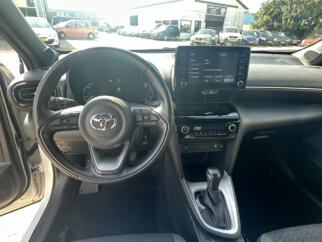 Toyota-Yaris Cross