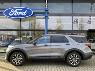 Ford-Explorer